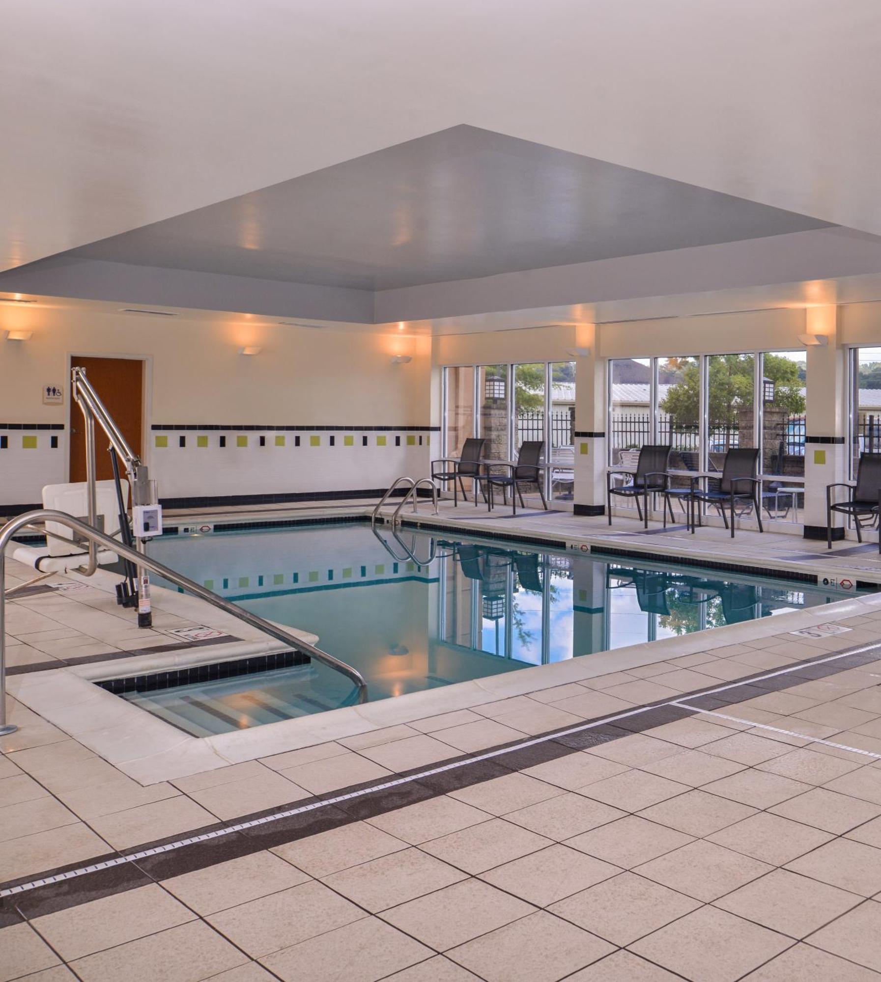 Fairfield Inn And Suites By Marriott Birmingham Pelham/I-65 Экстерьер фото